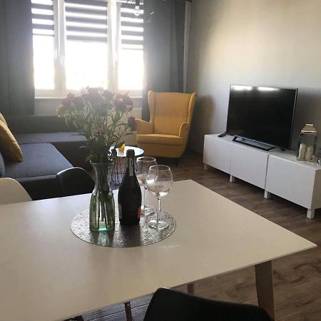 Apartamentlesna12Hel Eksteriør bilde